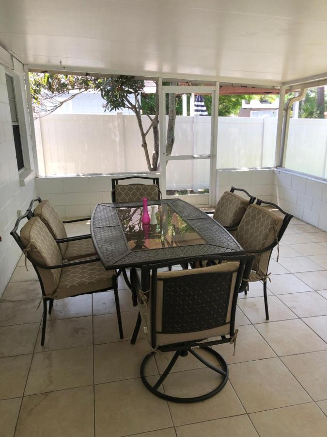 Villa Cheerful 3 Bed House In A Cul- De-Sac! Tampa Exterior foto